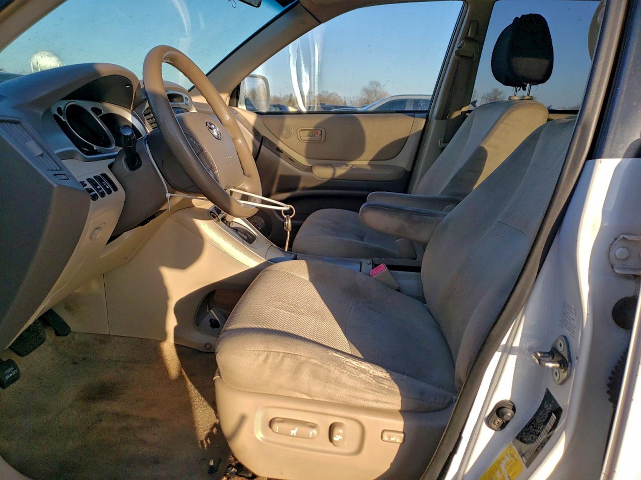 Toyota Highlander Hybrid Image 13