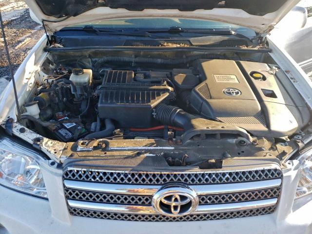 Toyota Highlander Hybrid Image 9