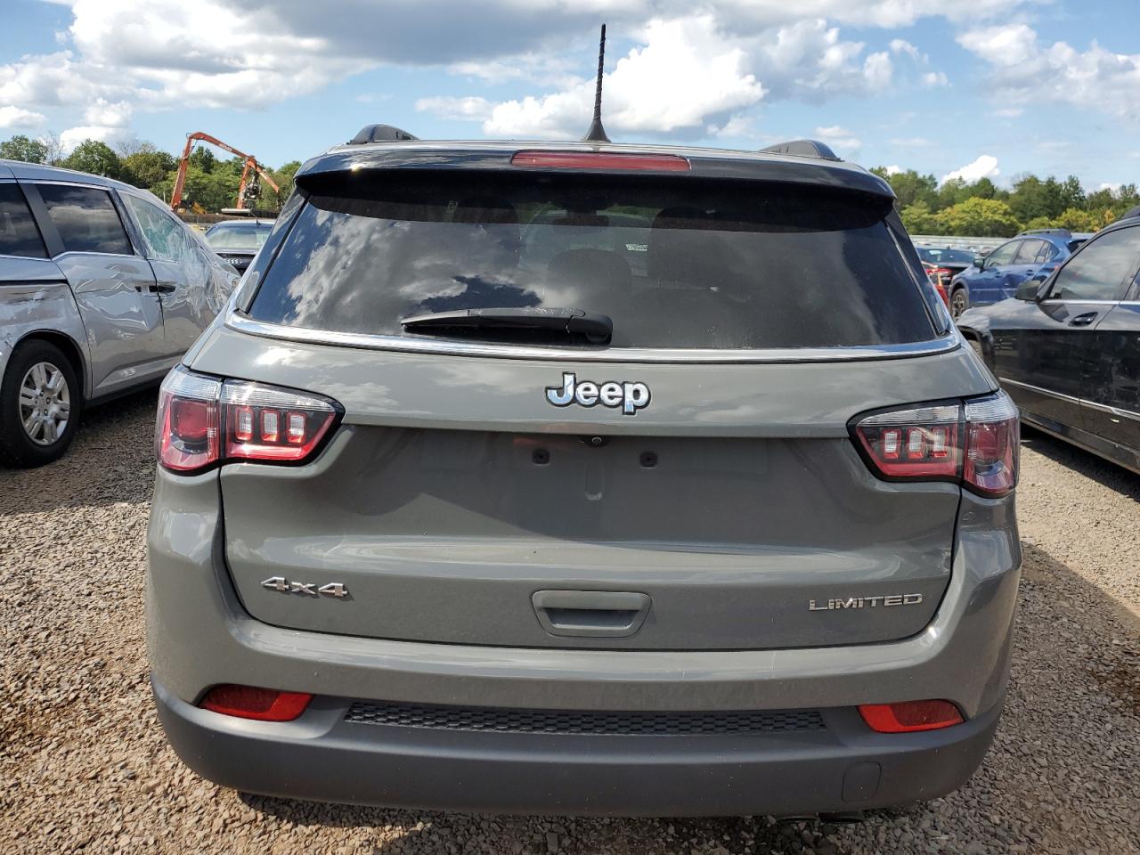 Jeep Compass Limited Image 3