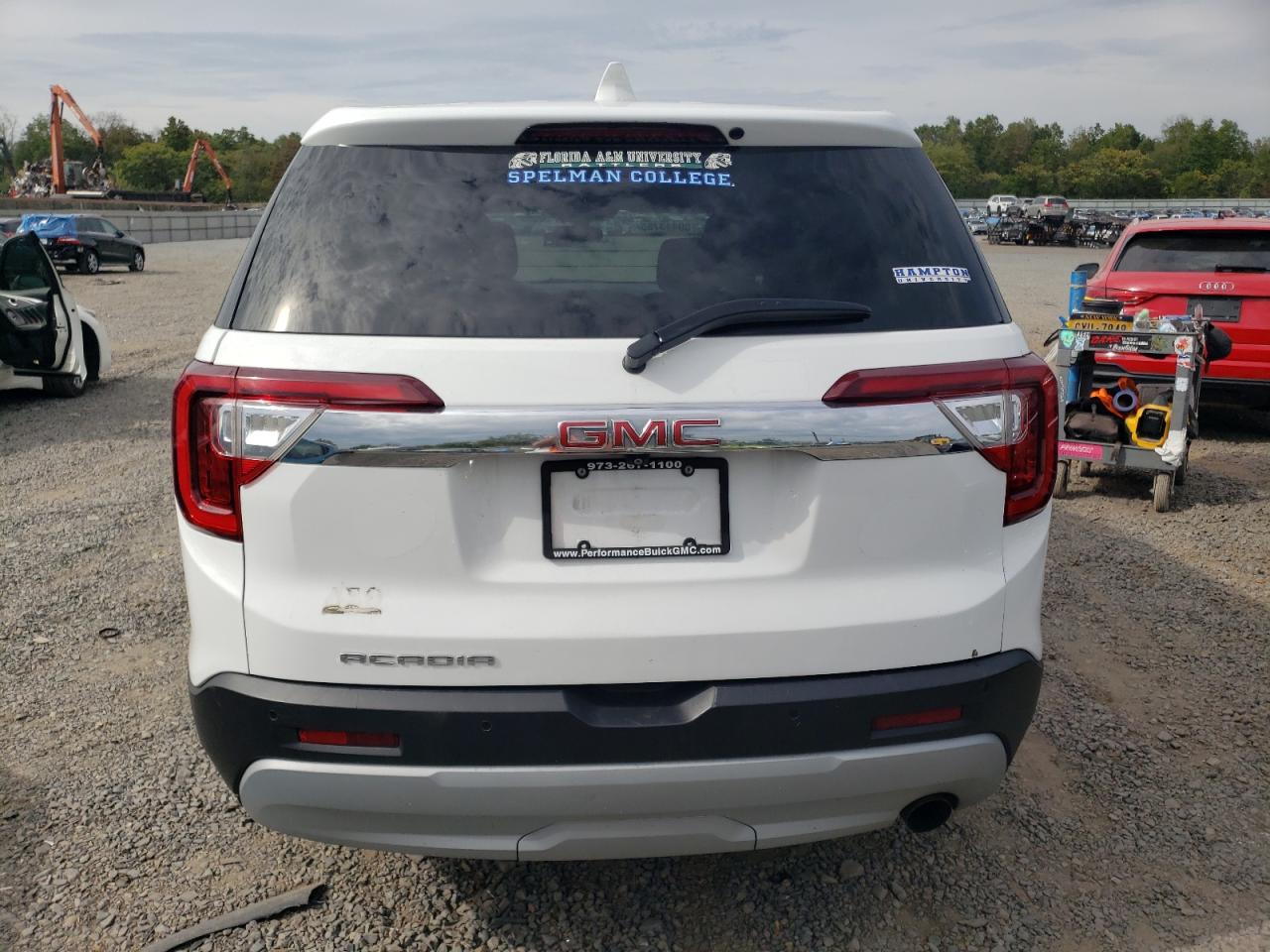 GMC Acadia Sle Image 5