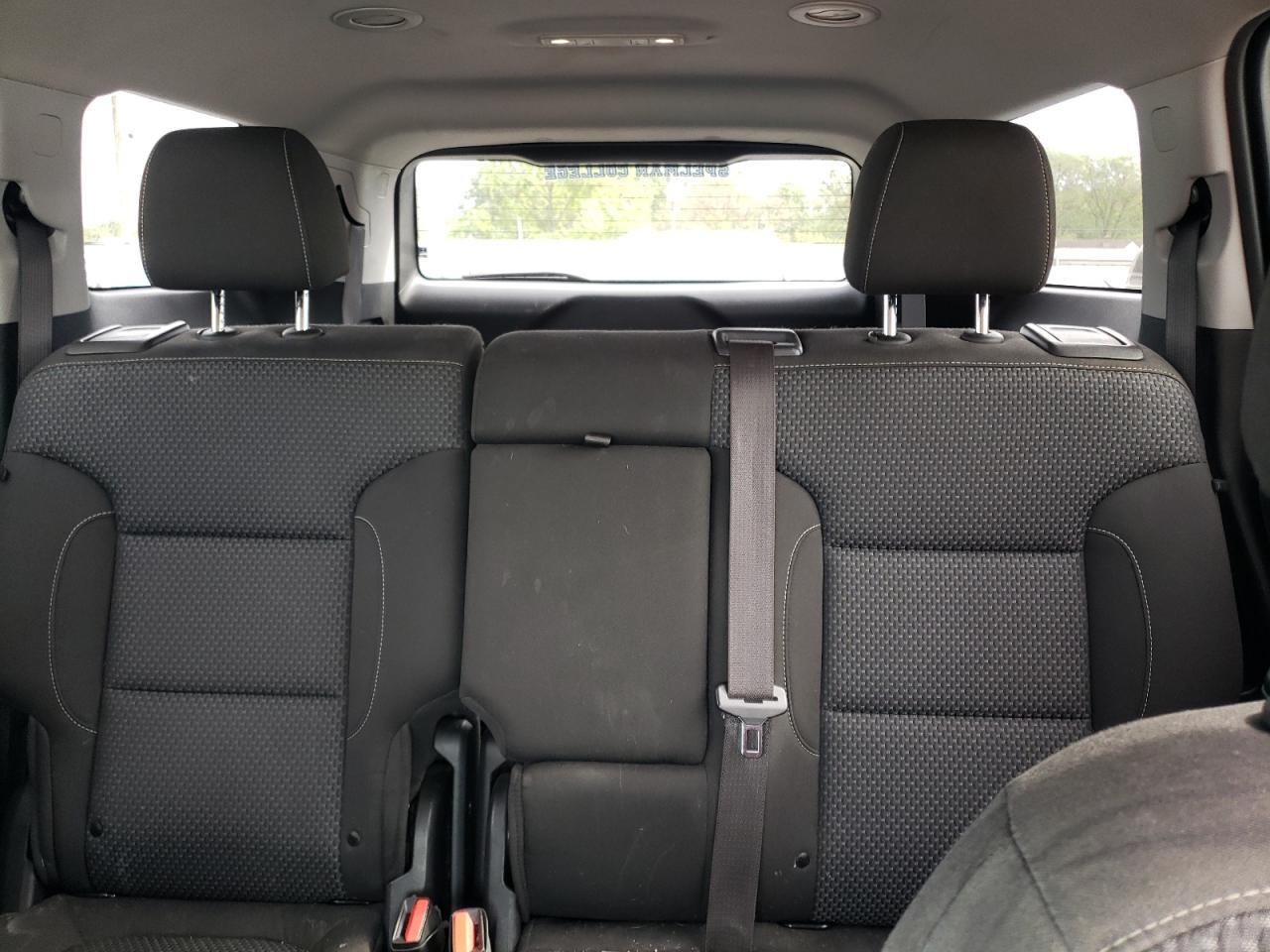 GMC Acadia Sle Image 2