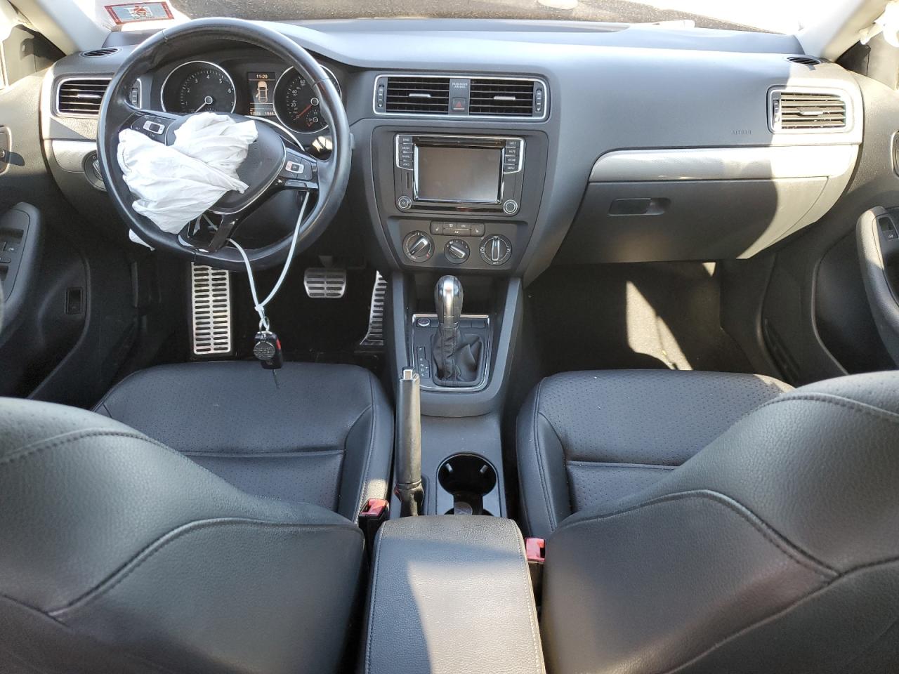 Volkswagen Jetta Se Image 4