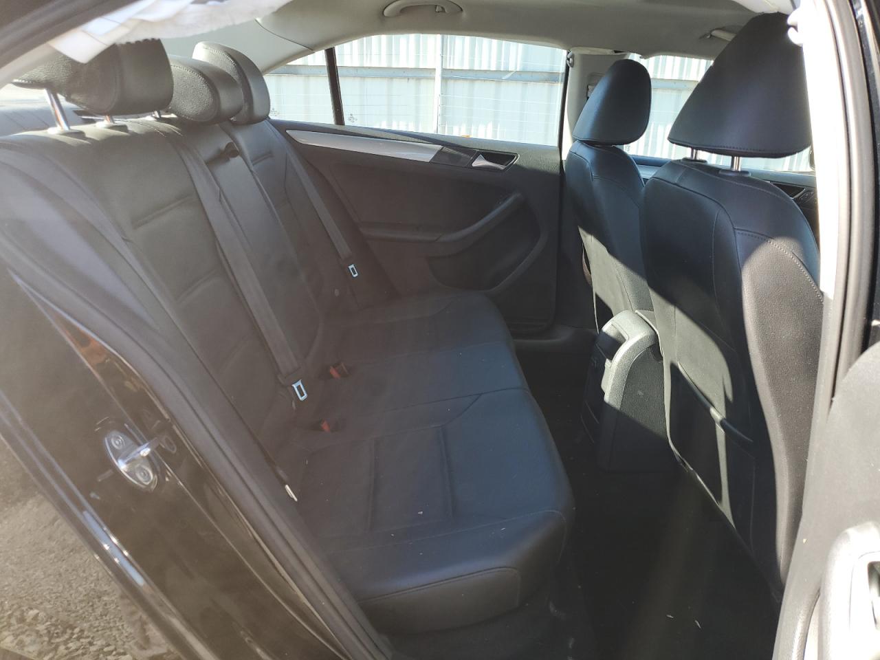 Volkswagen Jetta Se Image 10