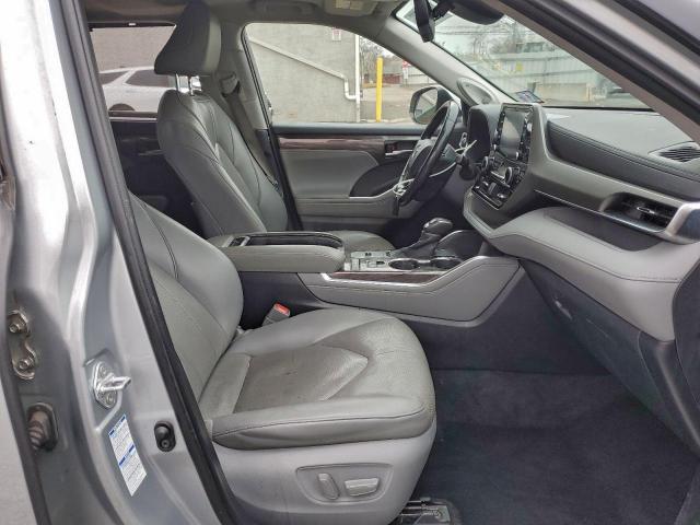Toyota Highlander Hybrid Limited Image 13