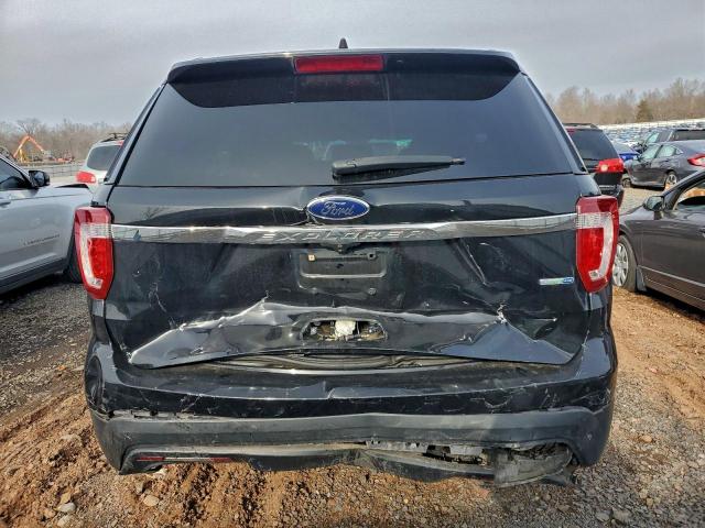 Ford Explorer Image 3