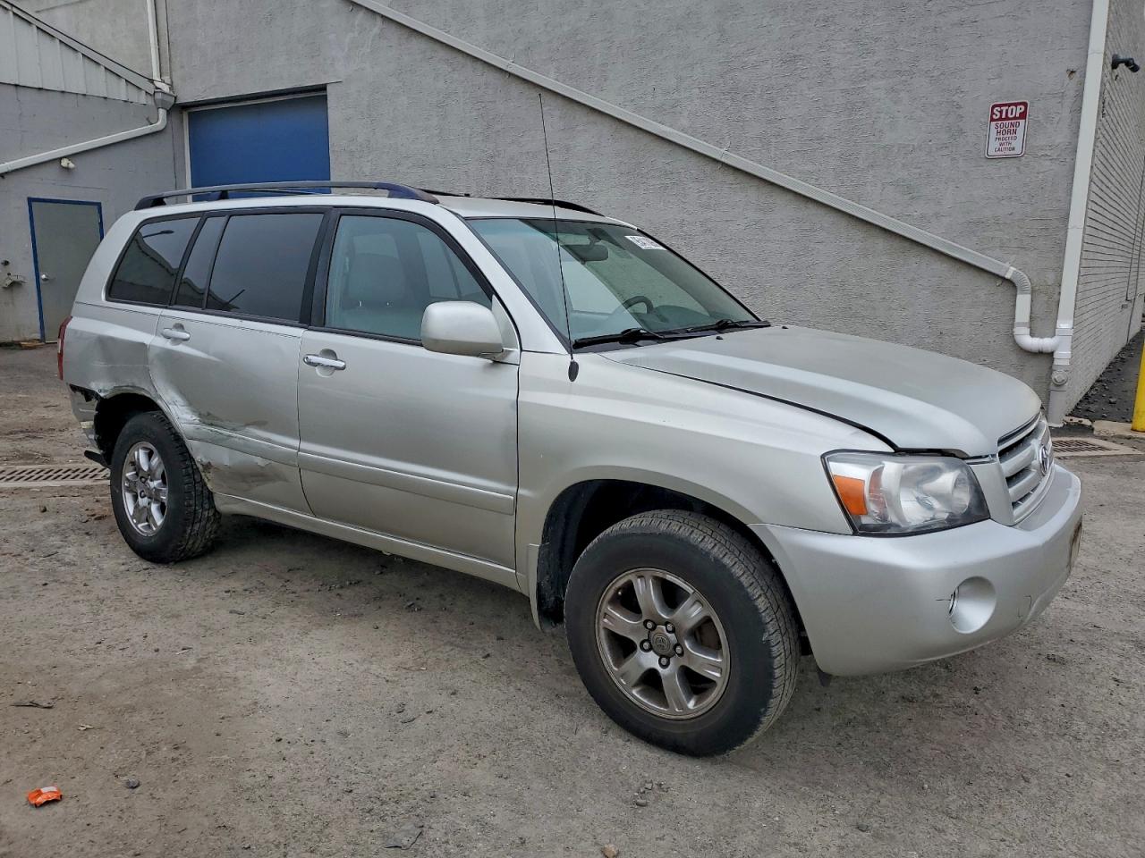 Toyota Highlander Limited Image 6
