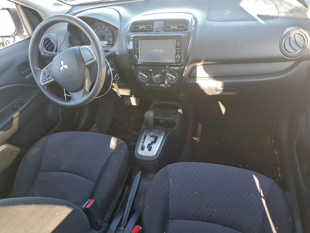 Mitsubishi Mirage Es Image 6