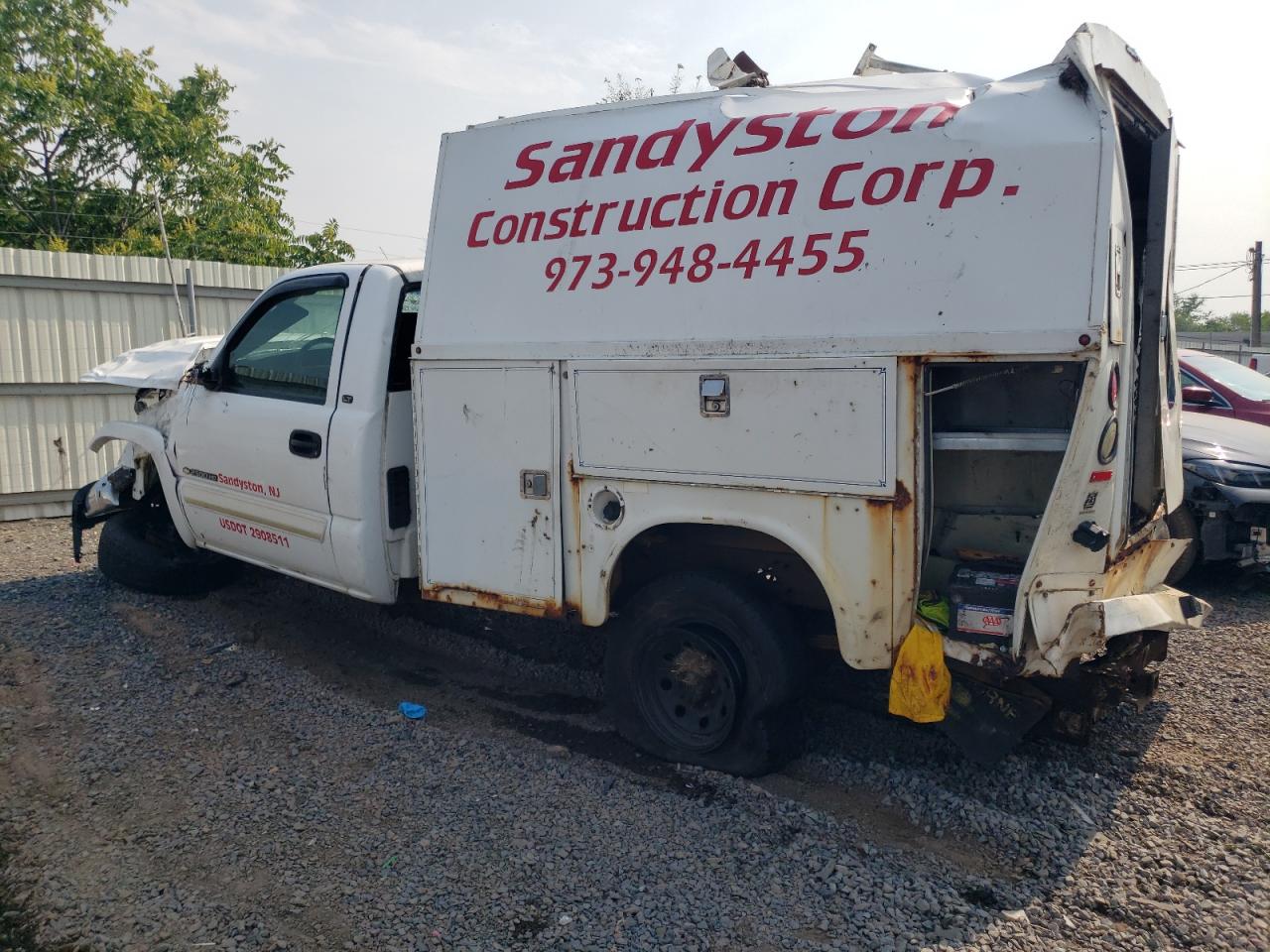 Chevrolet Silverado K2500 Heavy Duty Image 3