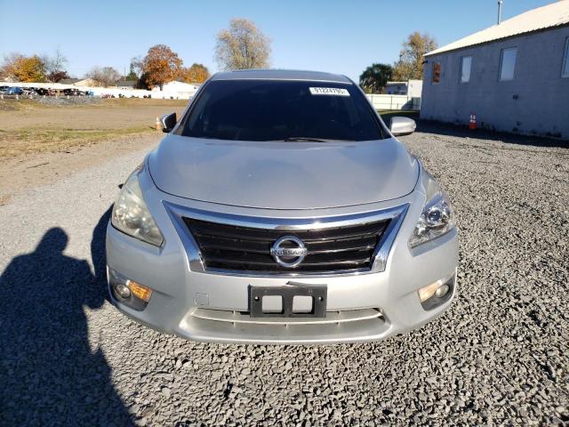 Nissan Altima 2.5 Image 5