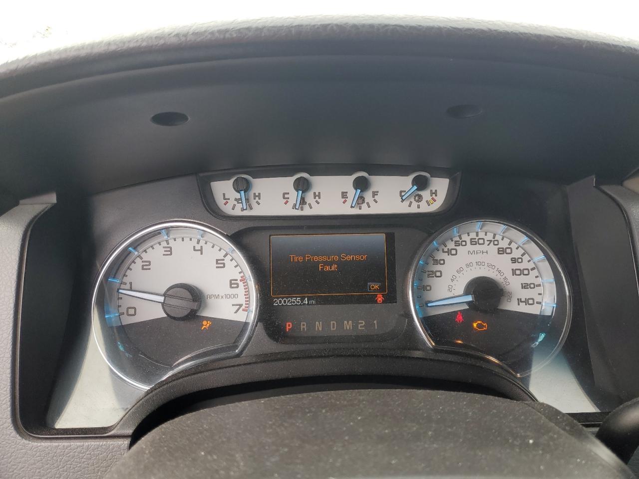 Ford F-150 Super Cab Image 10