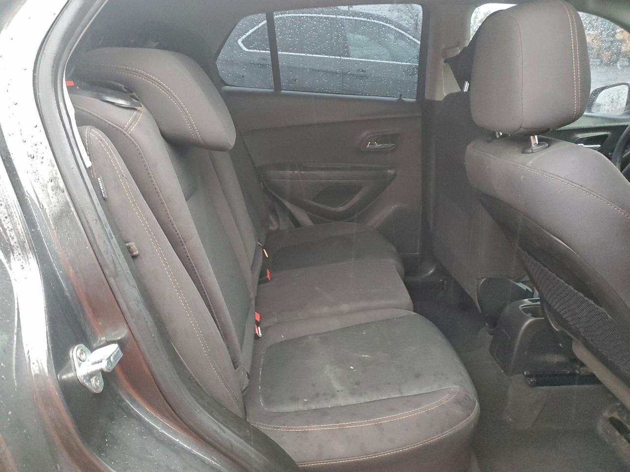 Chevrolet Trax Ls Image 6