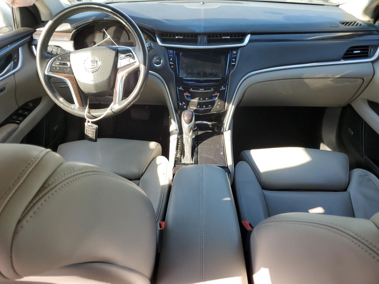 Cadillac XTS Luxury Collection Image 5