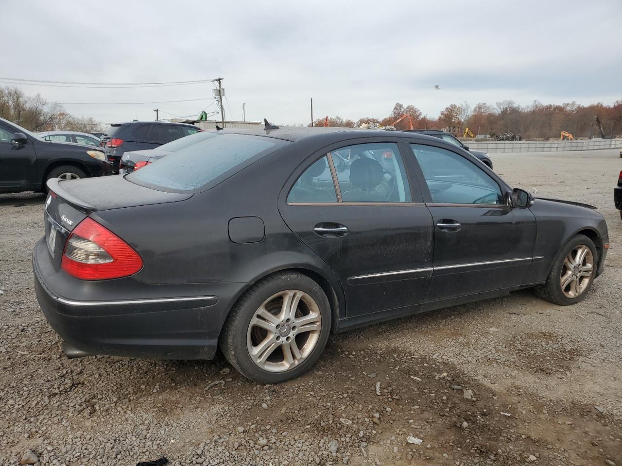 Mercedes-Benz E-Class 350 4matic Image 3
