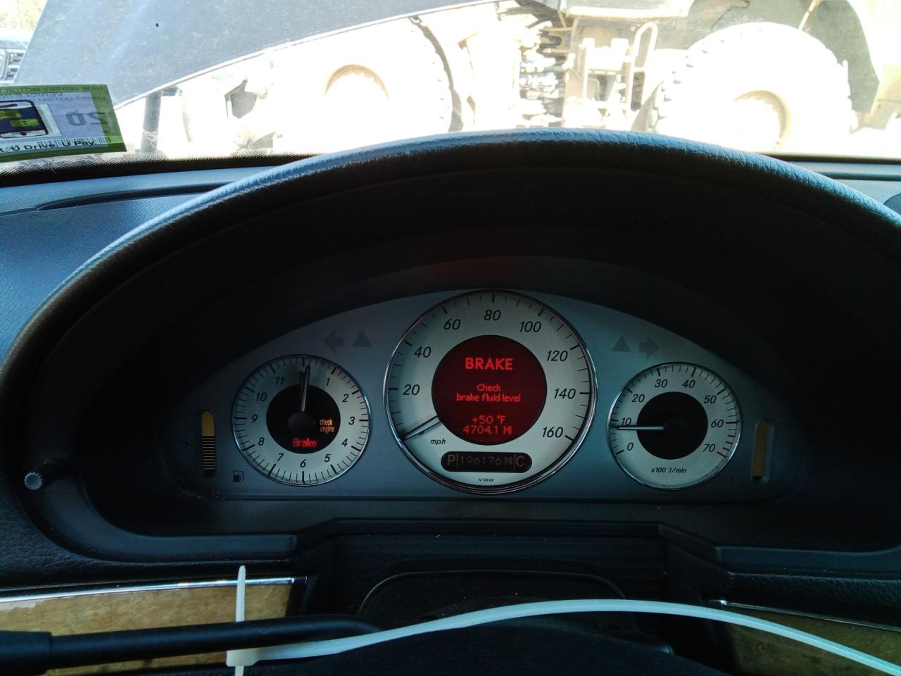 Mercedes-Benz E-Class 350 4matic Image 11