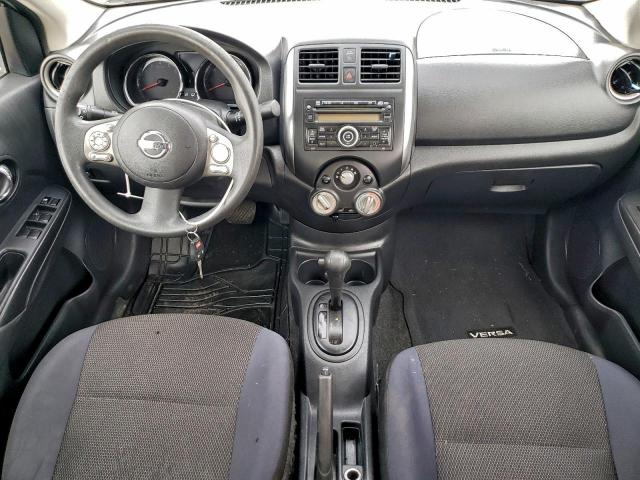 Nissan Versa S Image 8
