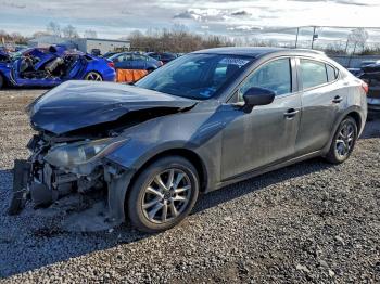  Salvage Mazda 3