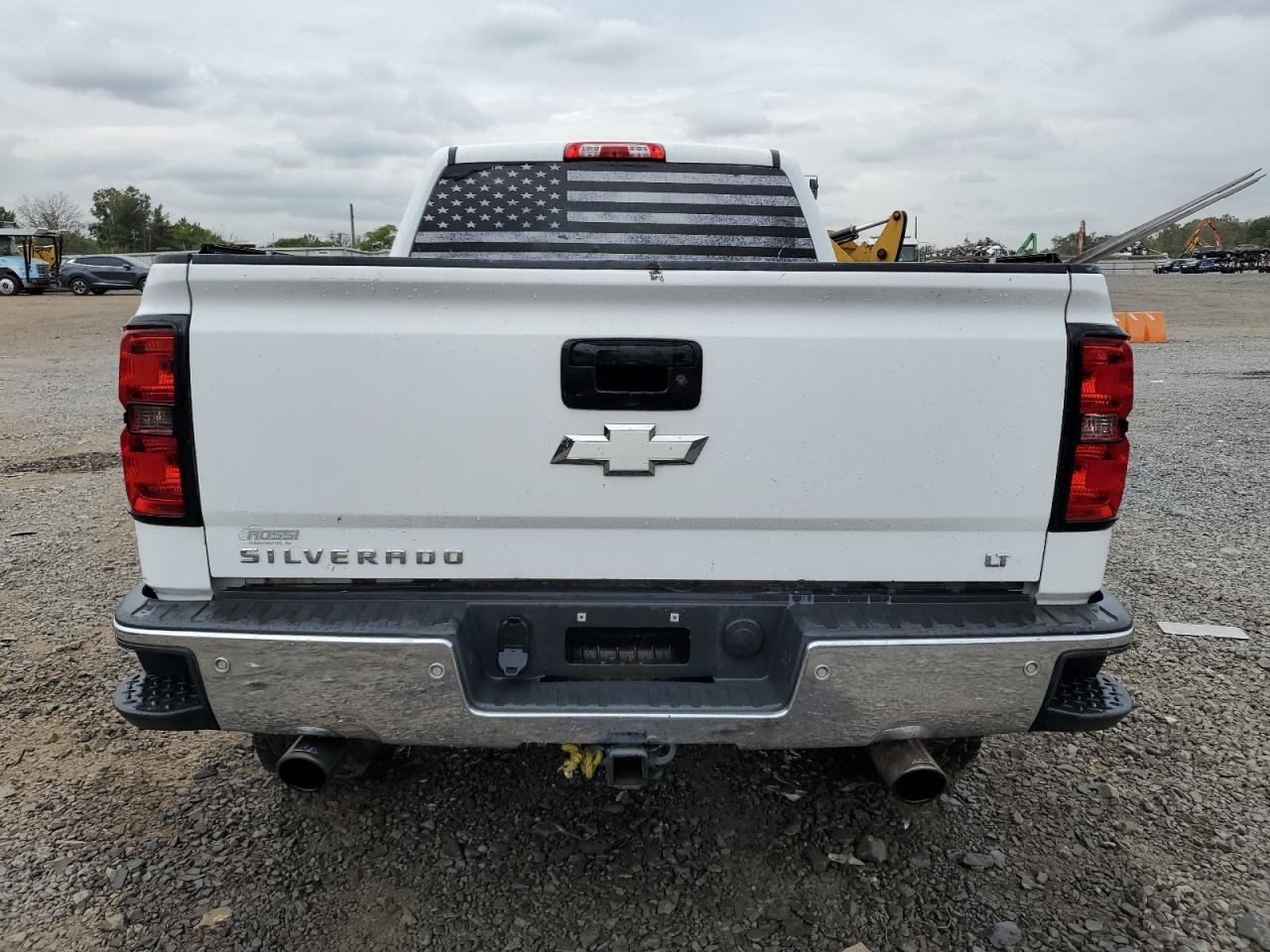 Chevrolet Silverado K1500 Lt Image 10