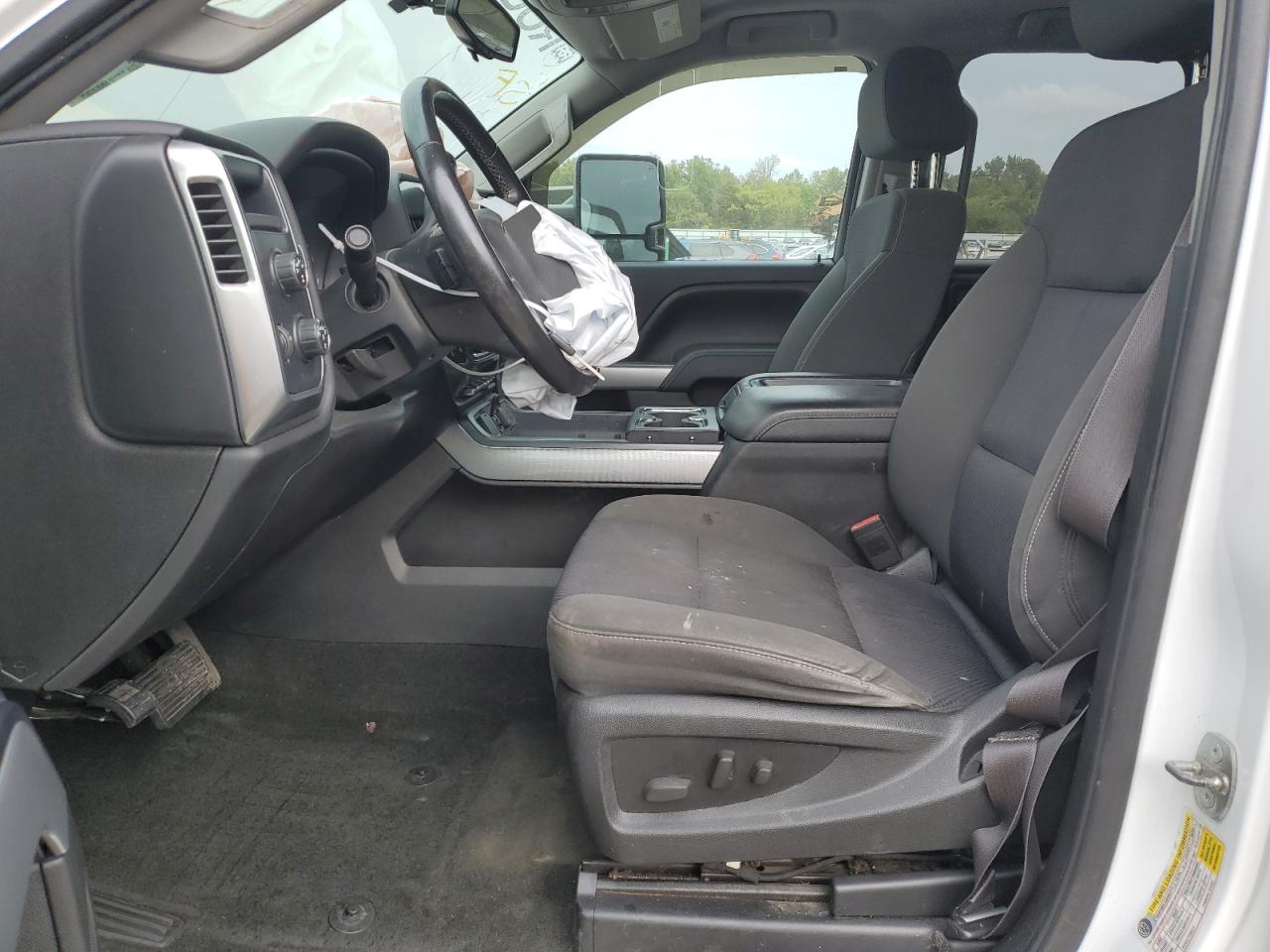 Chevrolet Silverado K1500 Lt Image 5