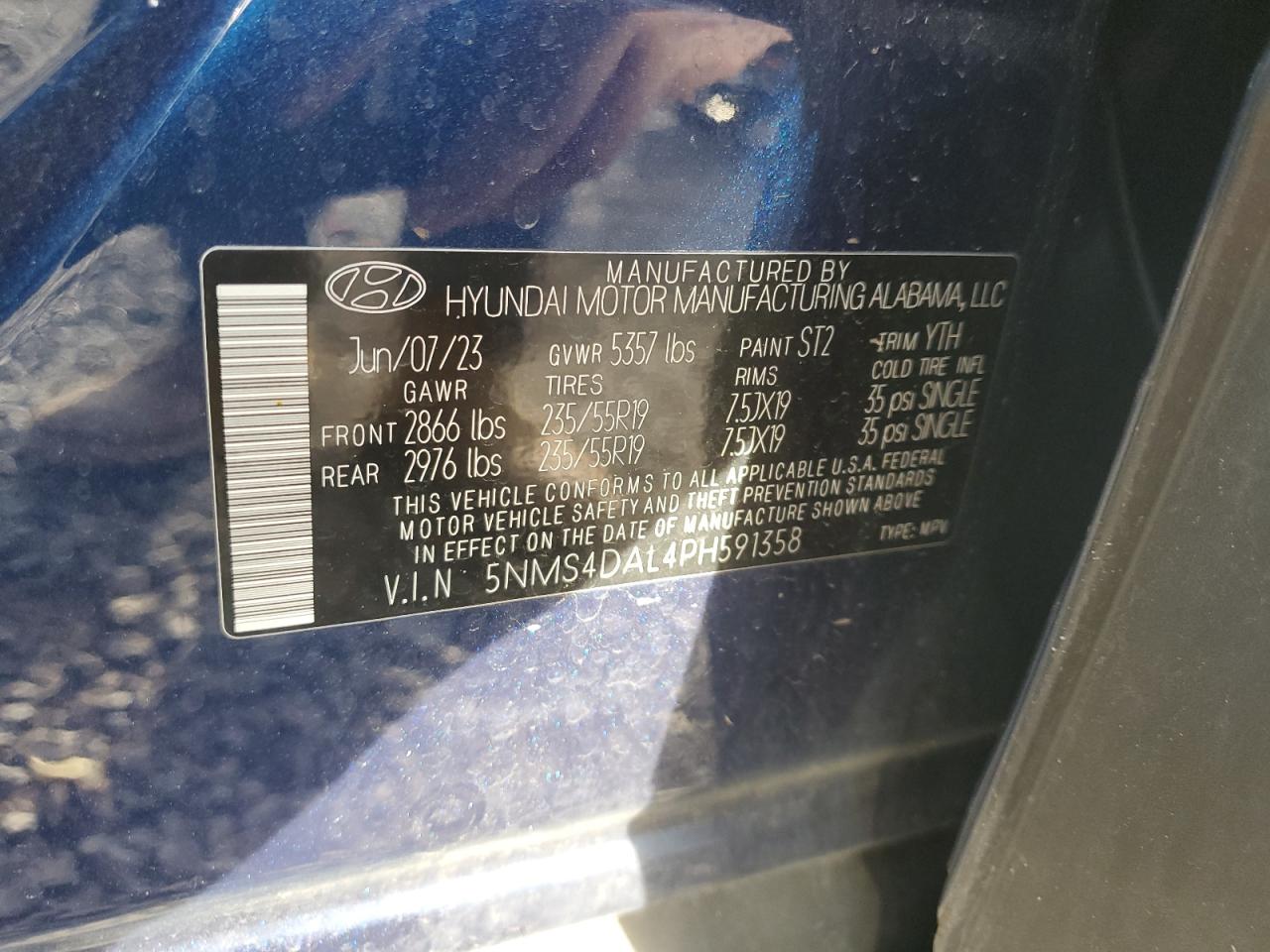 Hyundai SANTA FE Limited Image 6