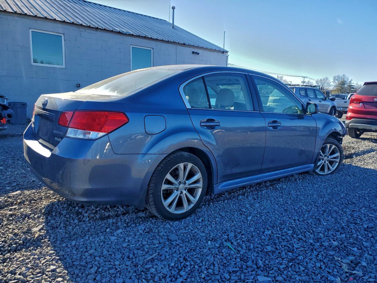 Subaru Legacy 2.5i Premium Image 4