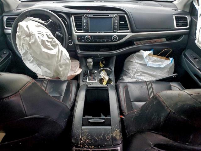 Toyota Highlander Se Image 12