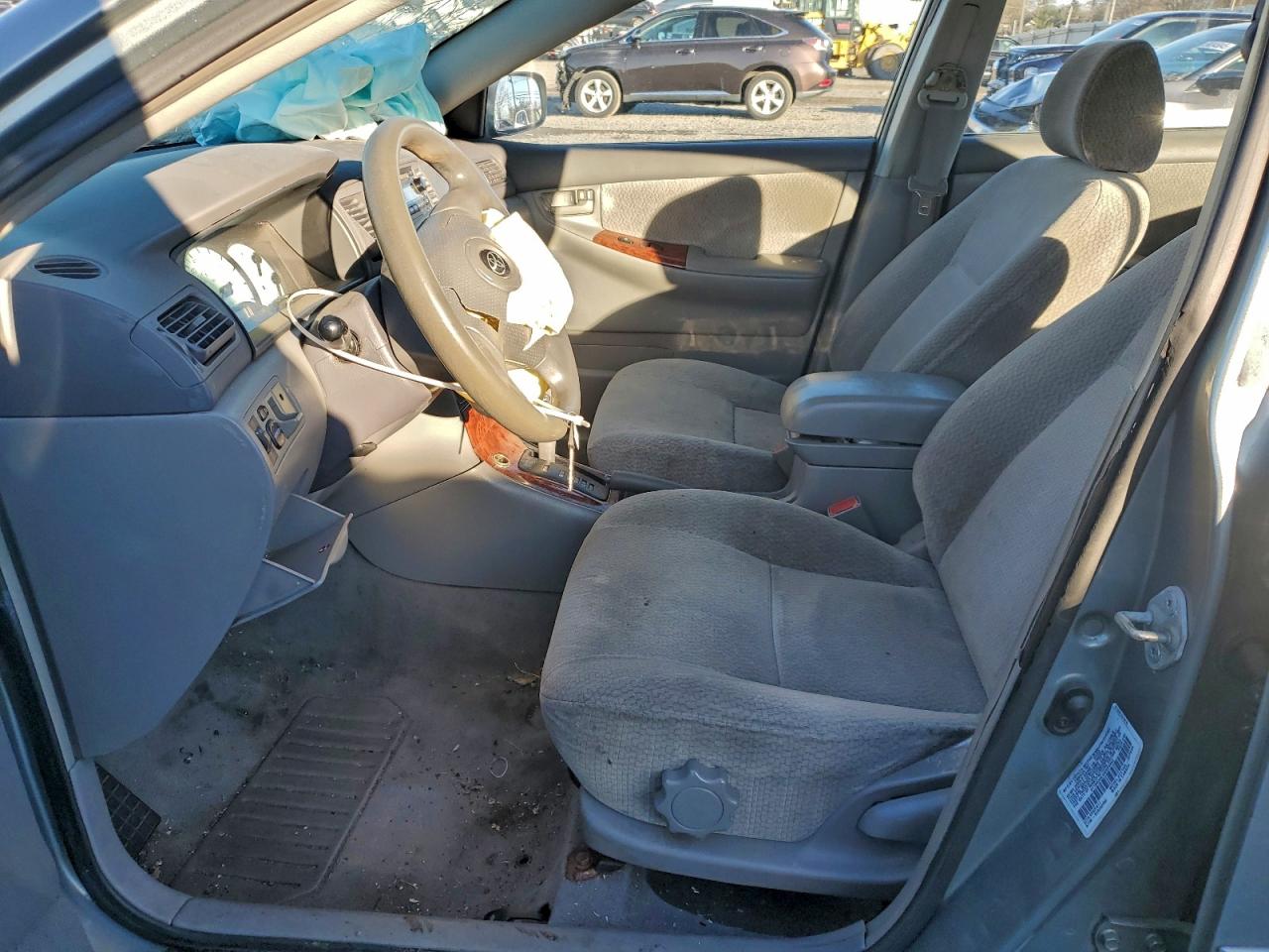 Toyota Corolla Ce Image 6