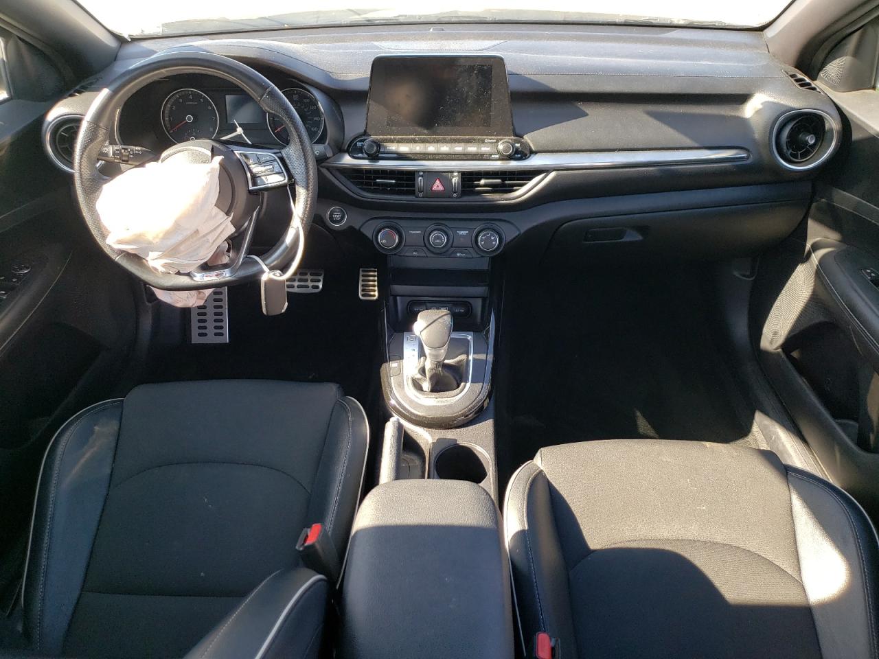 Kia Forte Gt Line Image 9