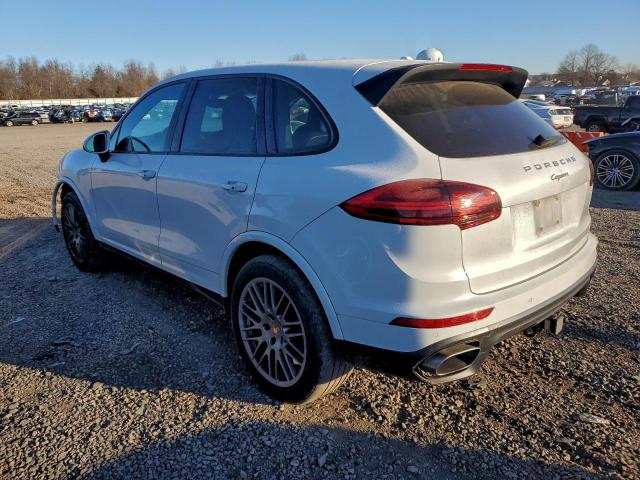 Porsche Cayenne Image 3