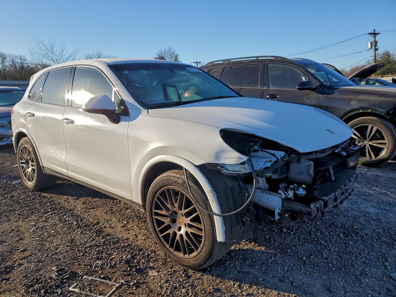 Porsche Cayenne Image 2