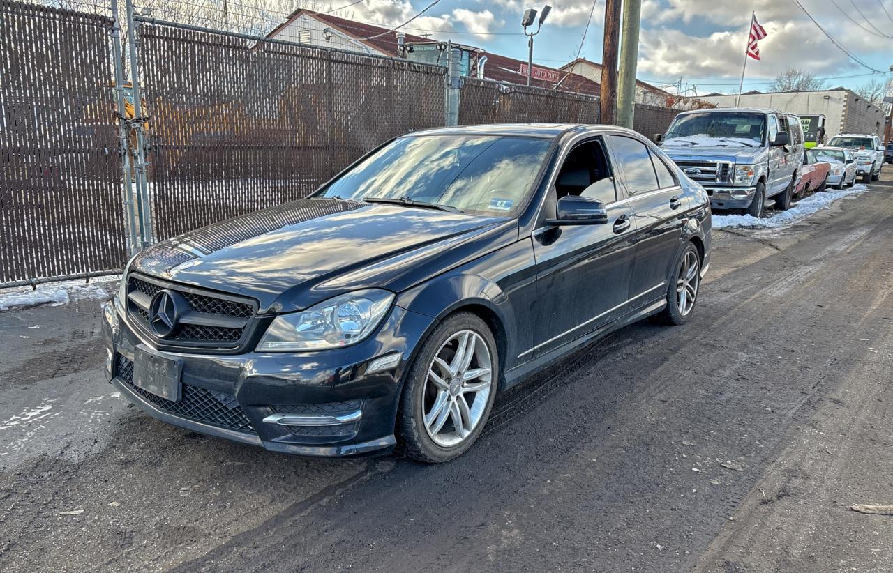 Mercedes-Benz C-Class 300 4matic Image 2