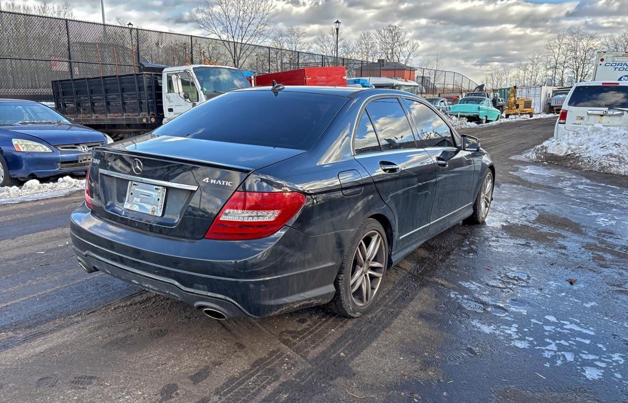 Mercedes-Benz C-Class 300 4matic Image 9