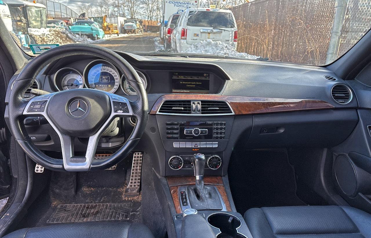 Mercedes-Benz C-Class 300 4matic Image 6