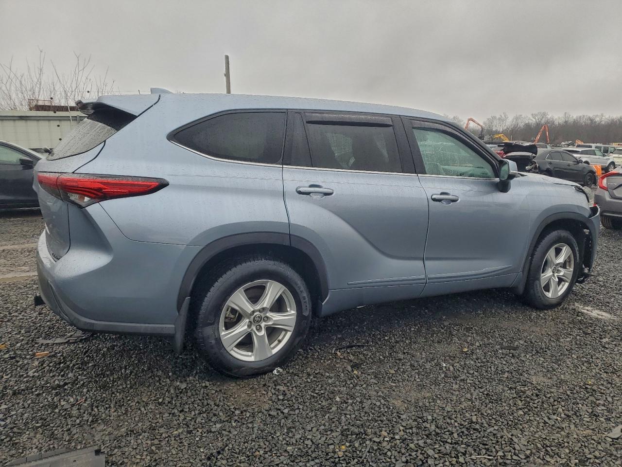 Toyota Highlander L Image 7