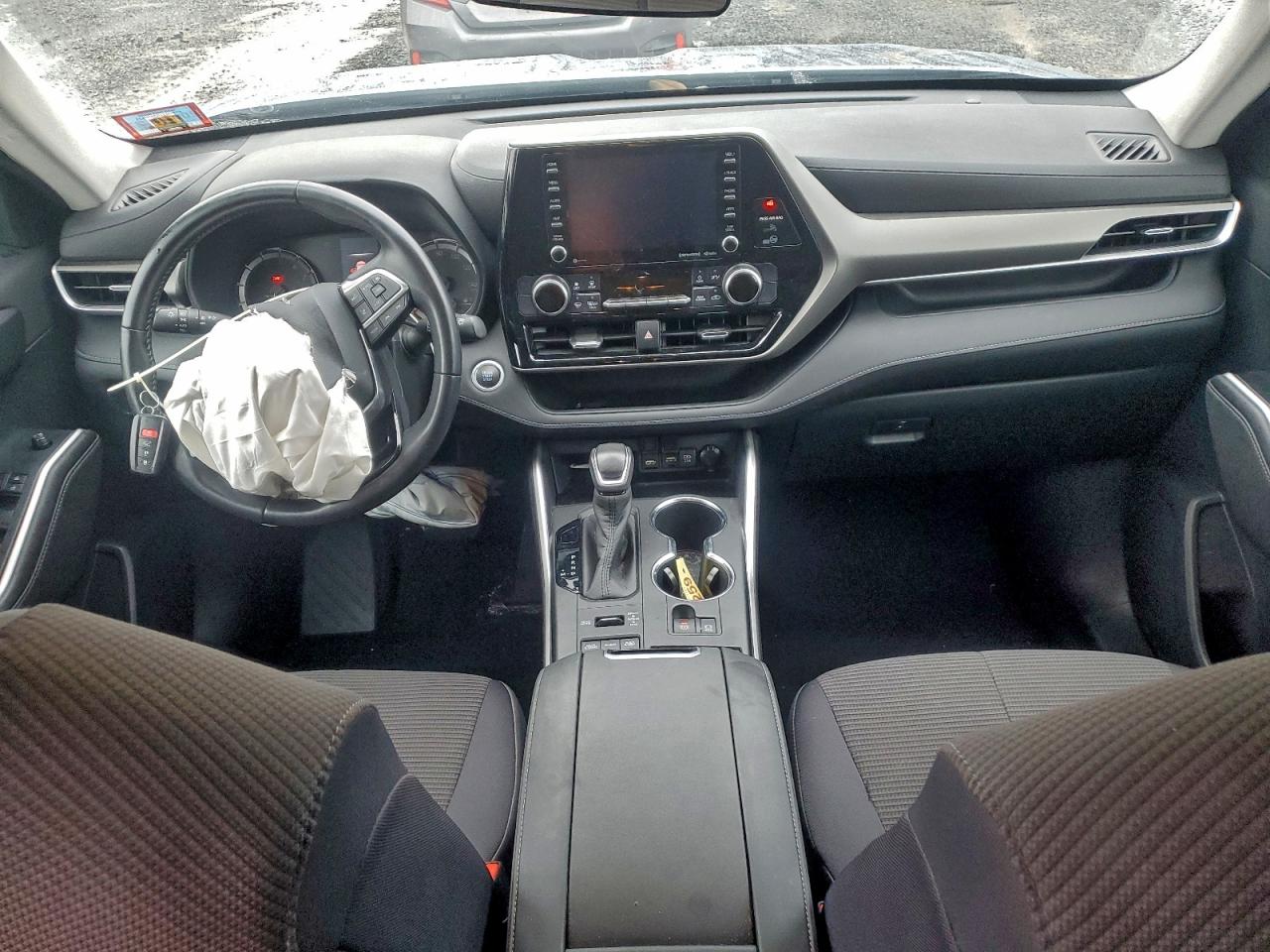 Toyota Highlander L Image 10