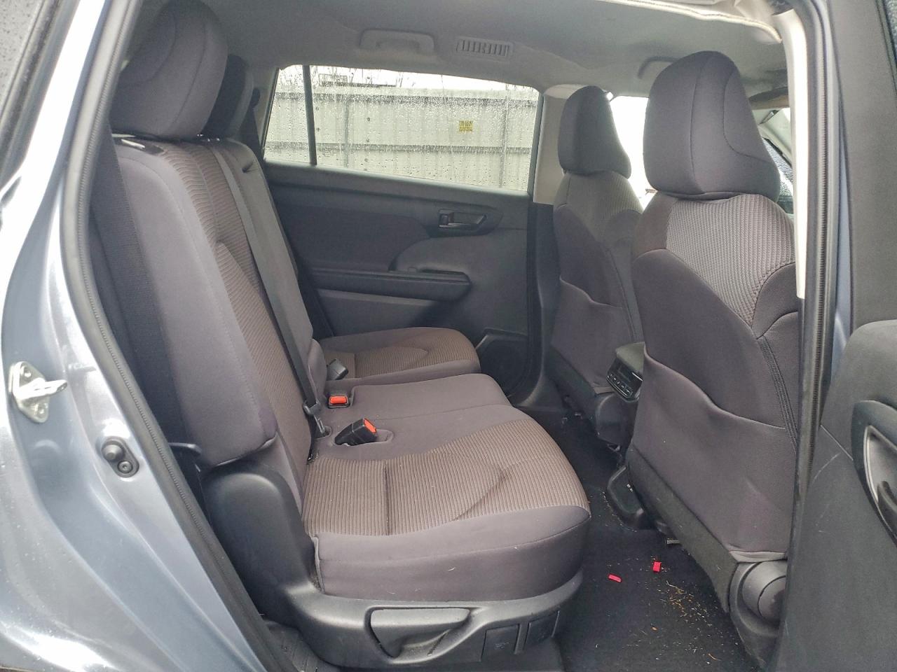 Toyota Highlander L Image 9