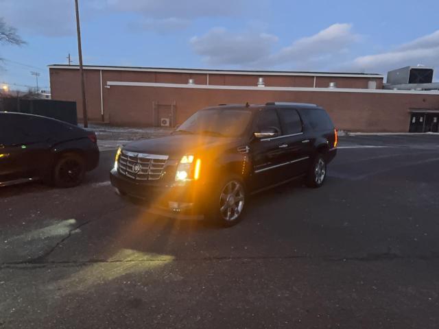 Cadillac Escalade Esv Image 4