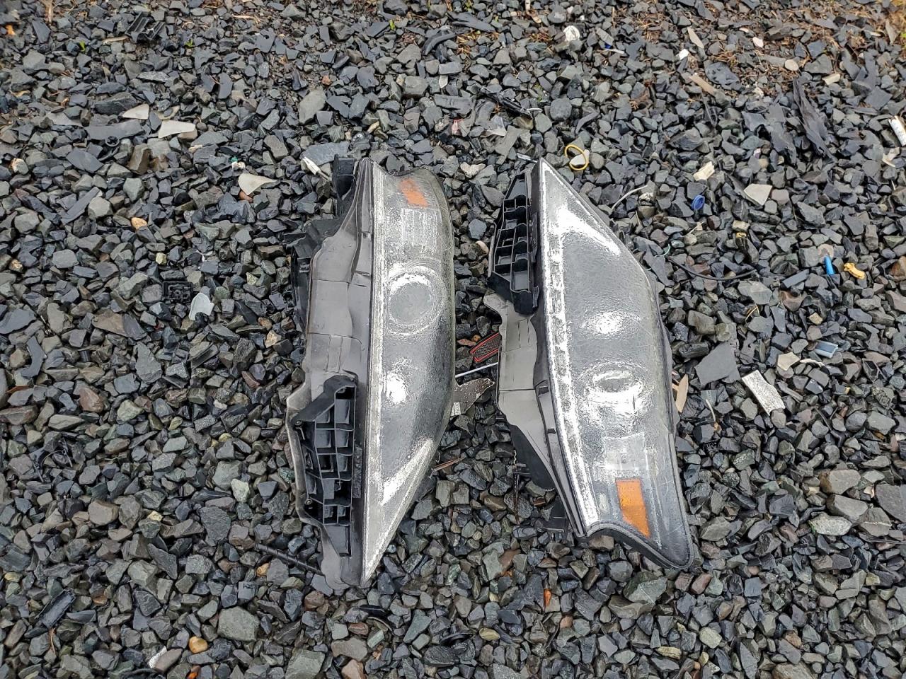 Lexus RX 350 Base Image 2