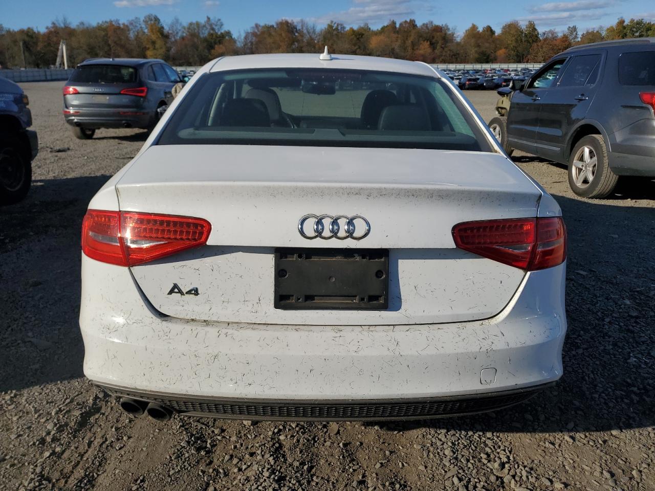 Audi A4 Premium Image 2