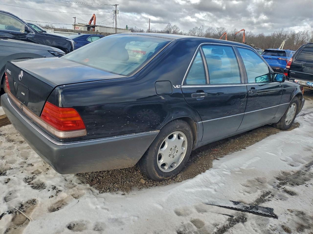 Mercedes-Benz 600-Class Sel Image 4