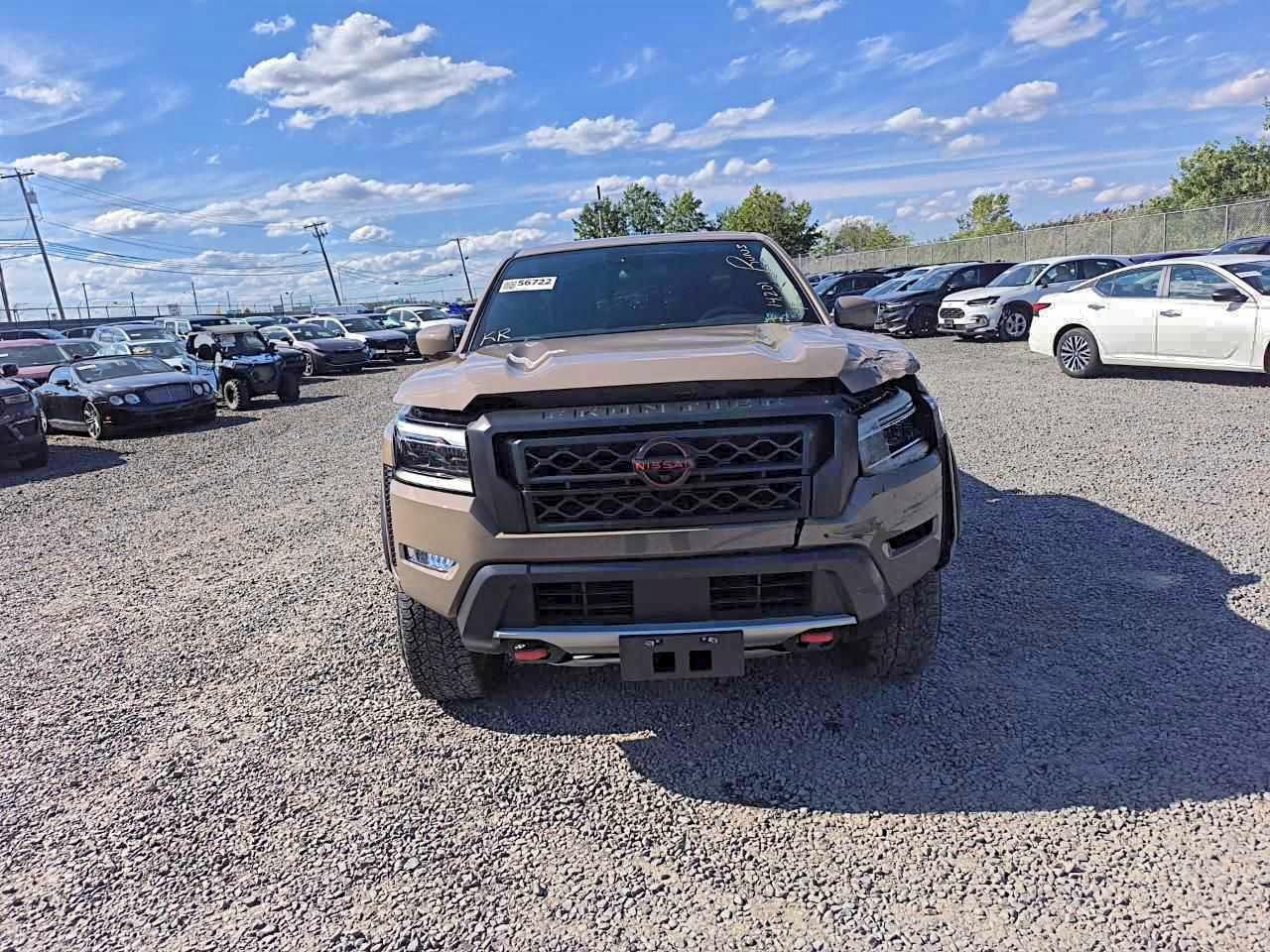 Nissan Frontier S Image 10