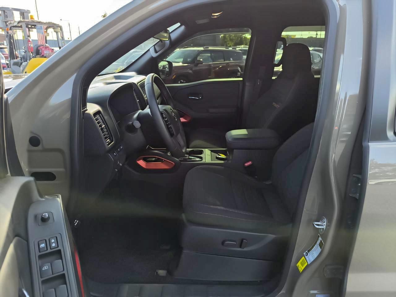 Nissan Frontier S Image 5