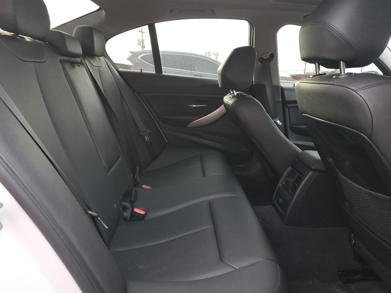 BMW 3 Series Xi Image 11