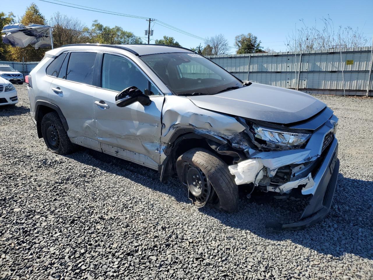 Toyota RAV4 Le Image 5