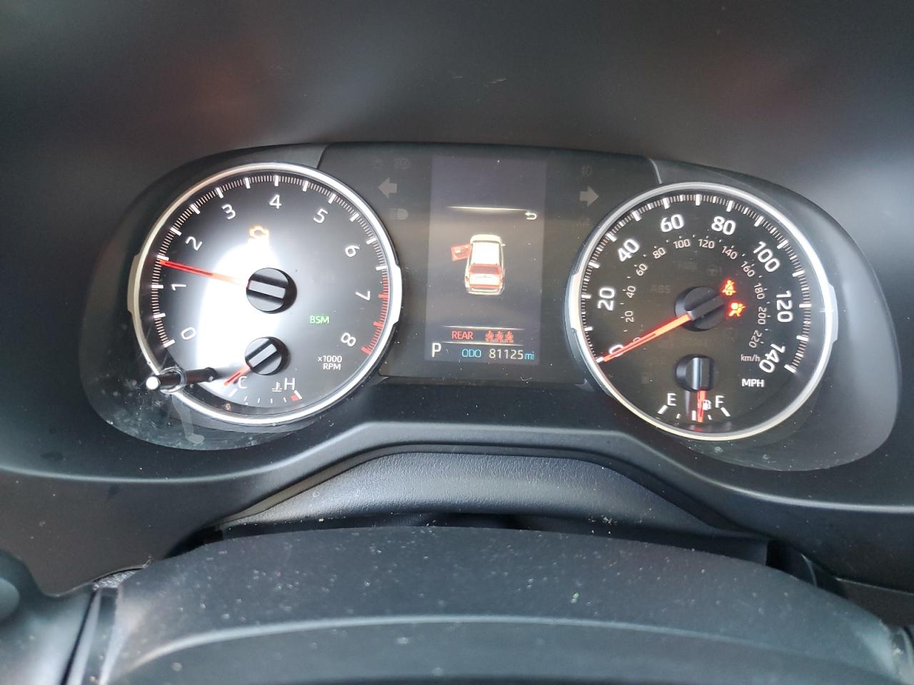 Toyota RAV4 Le Image 7