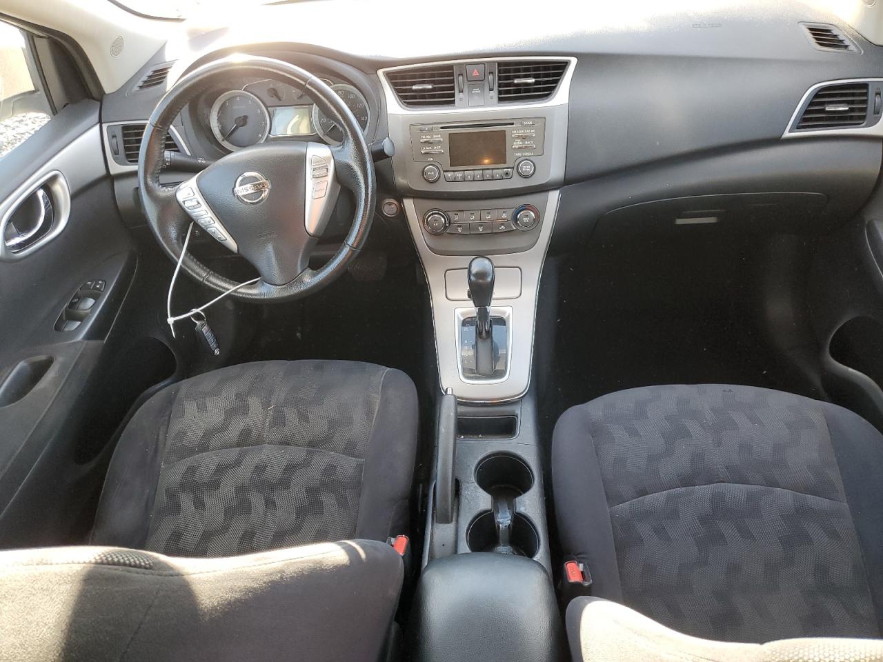 Nissan Sentra S Image 6
