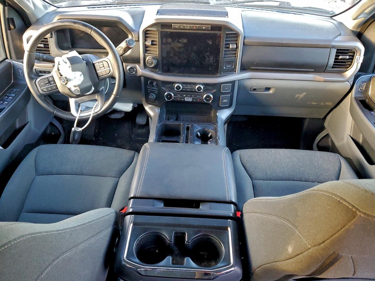 Ford F-150 Xlt Image 8