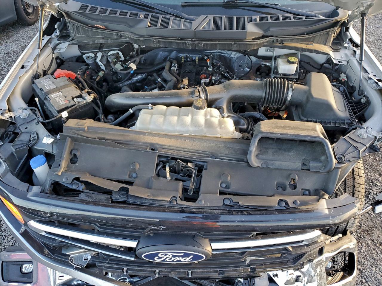 Ford F-150 Xlt Image 4