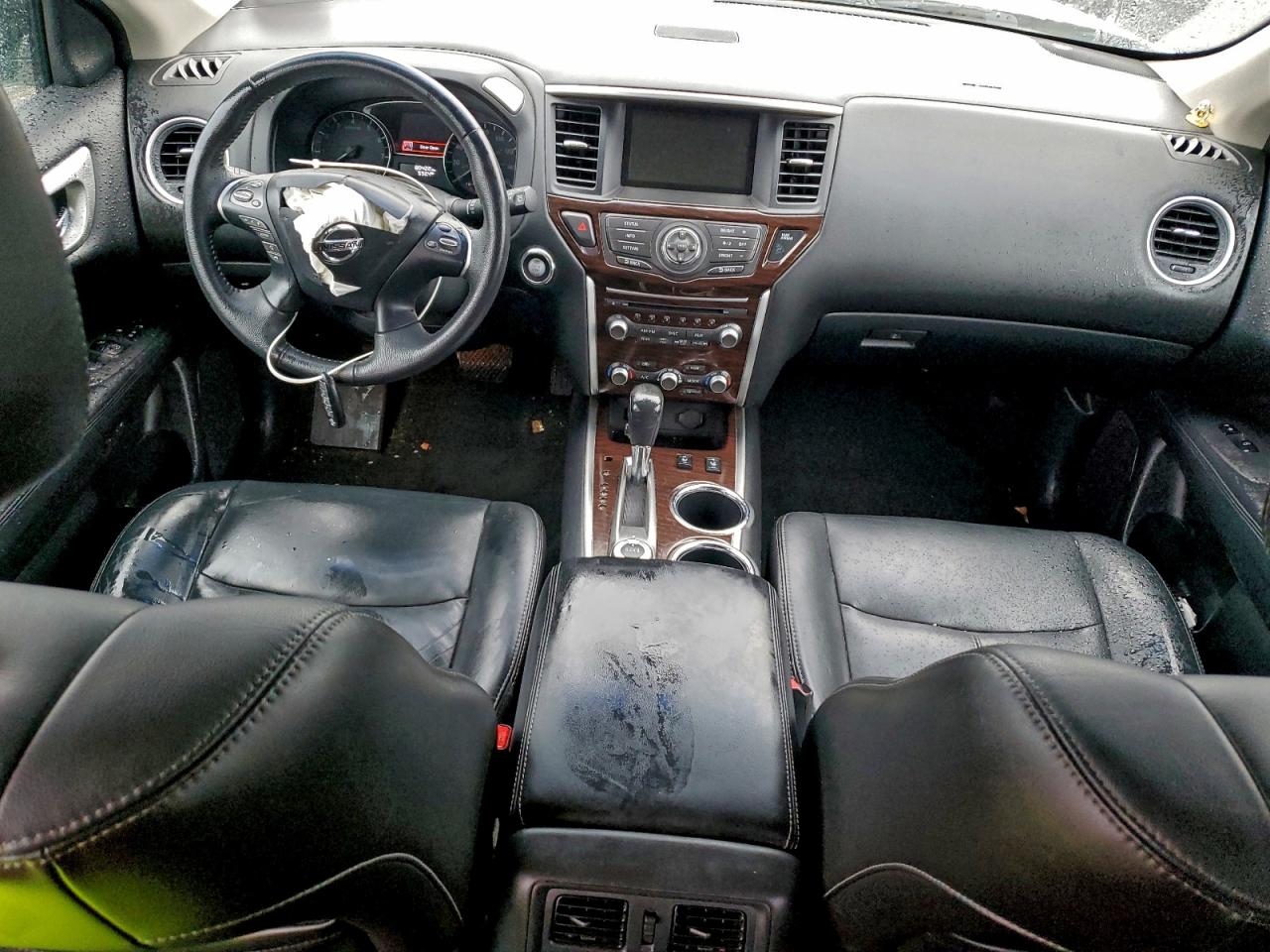 Nissan Pathfinder S Image 13