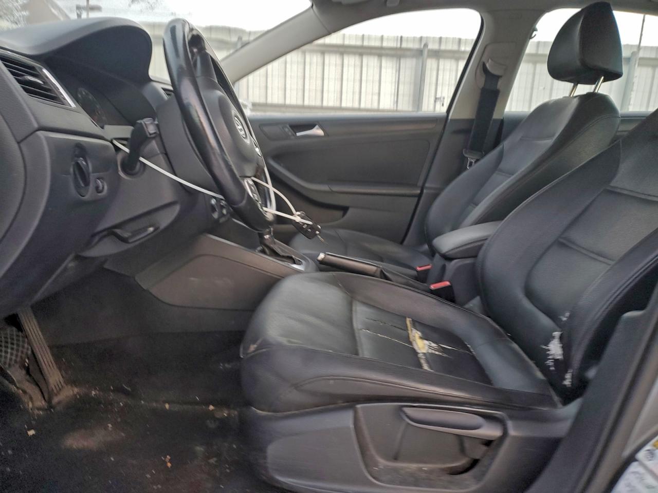 Volkswagen Jetta Se Image 4