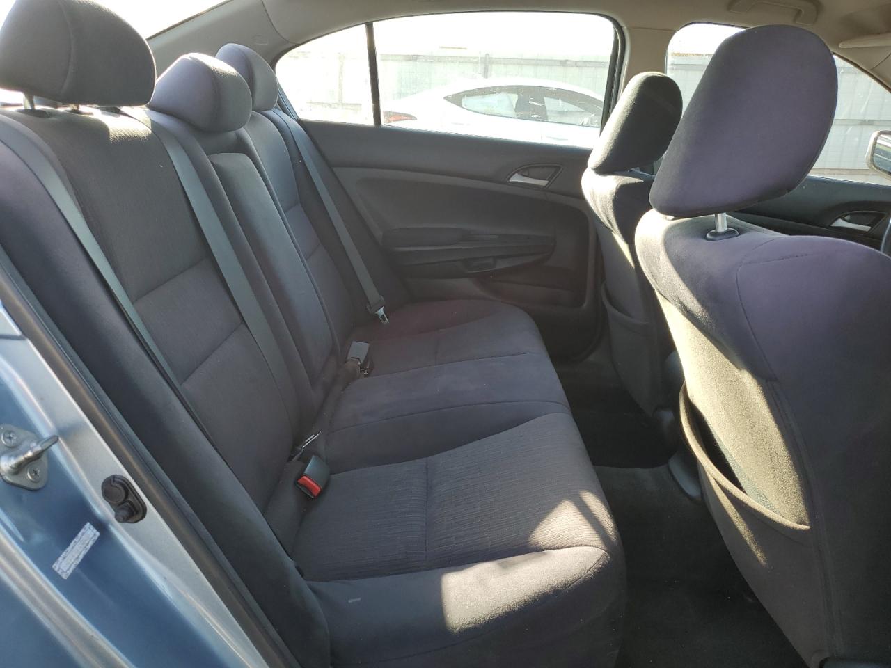 Honda Accord Lx Image 9